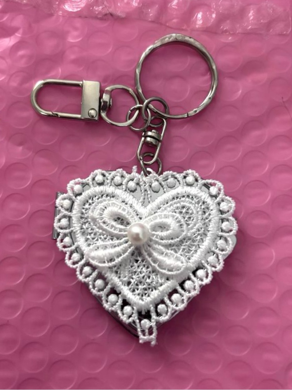 White Heart Lace Pearl Keychain Bag Charm Mirror Compact Stocking Stuffer NEW